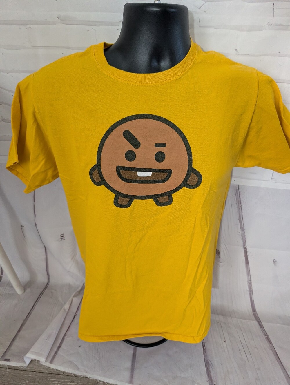 BT21 Men's Yellow Short-Sleeve Graphic Tee with Shooky Character